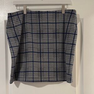 Express Checkered Pencil Skirt in Blue and White